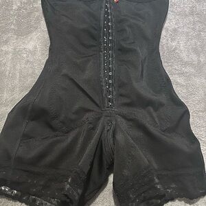 High-Waist Black Shapewear Bodysuit with Hook-and-Eye Front
